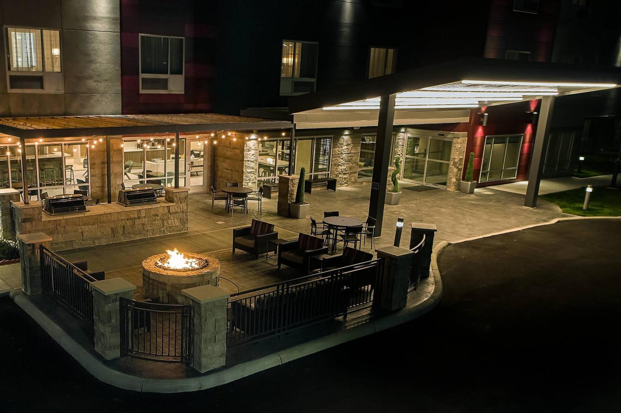 Towneplace Suites Columbus 希利亚德 外观 照片