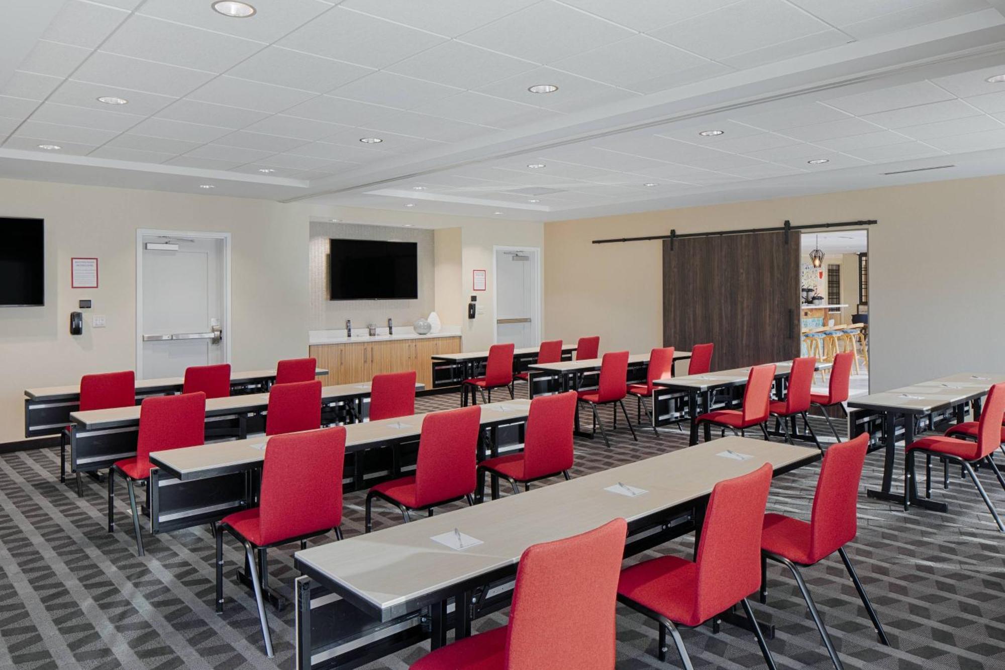 Towneplace Suites Columbus 希利亚德 外观 照片